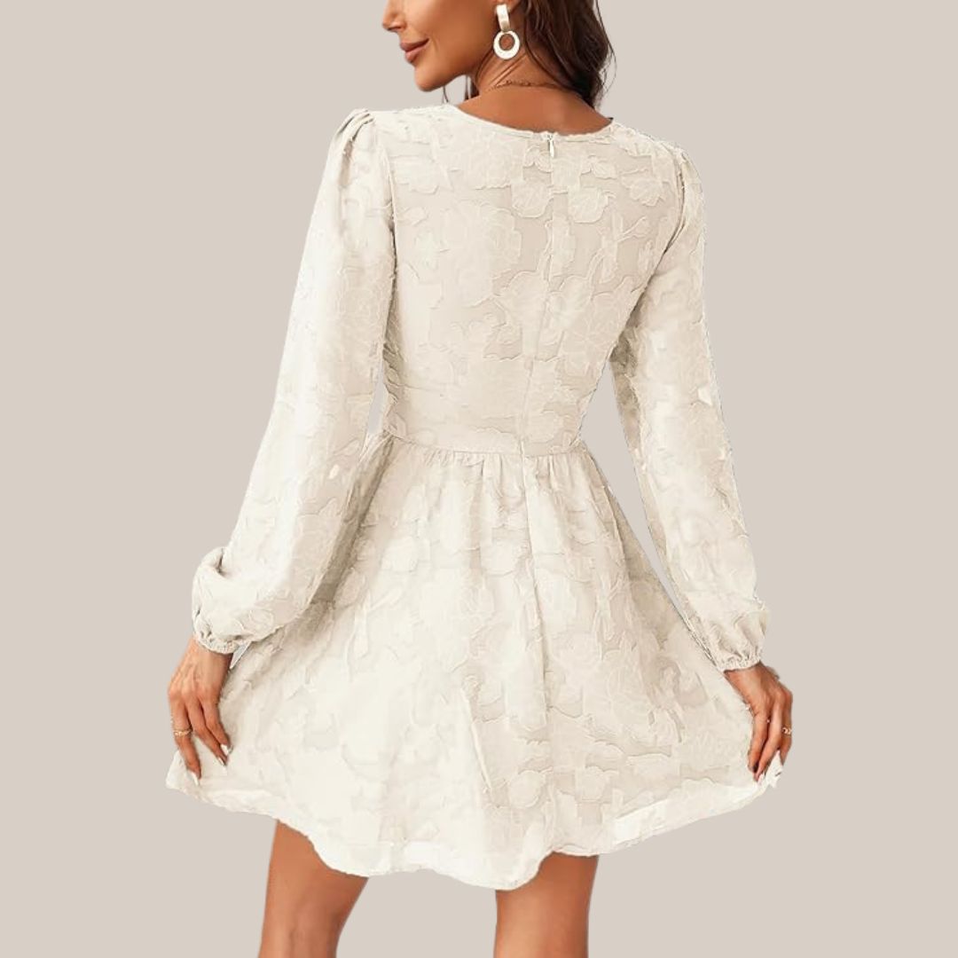 Valenzora | Chic long-sleeved dress with a deep V-neck