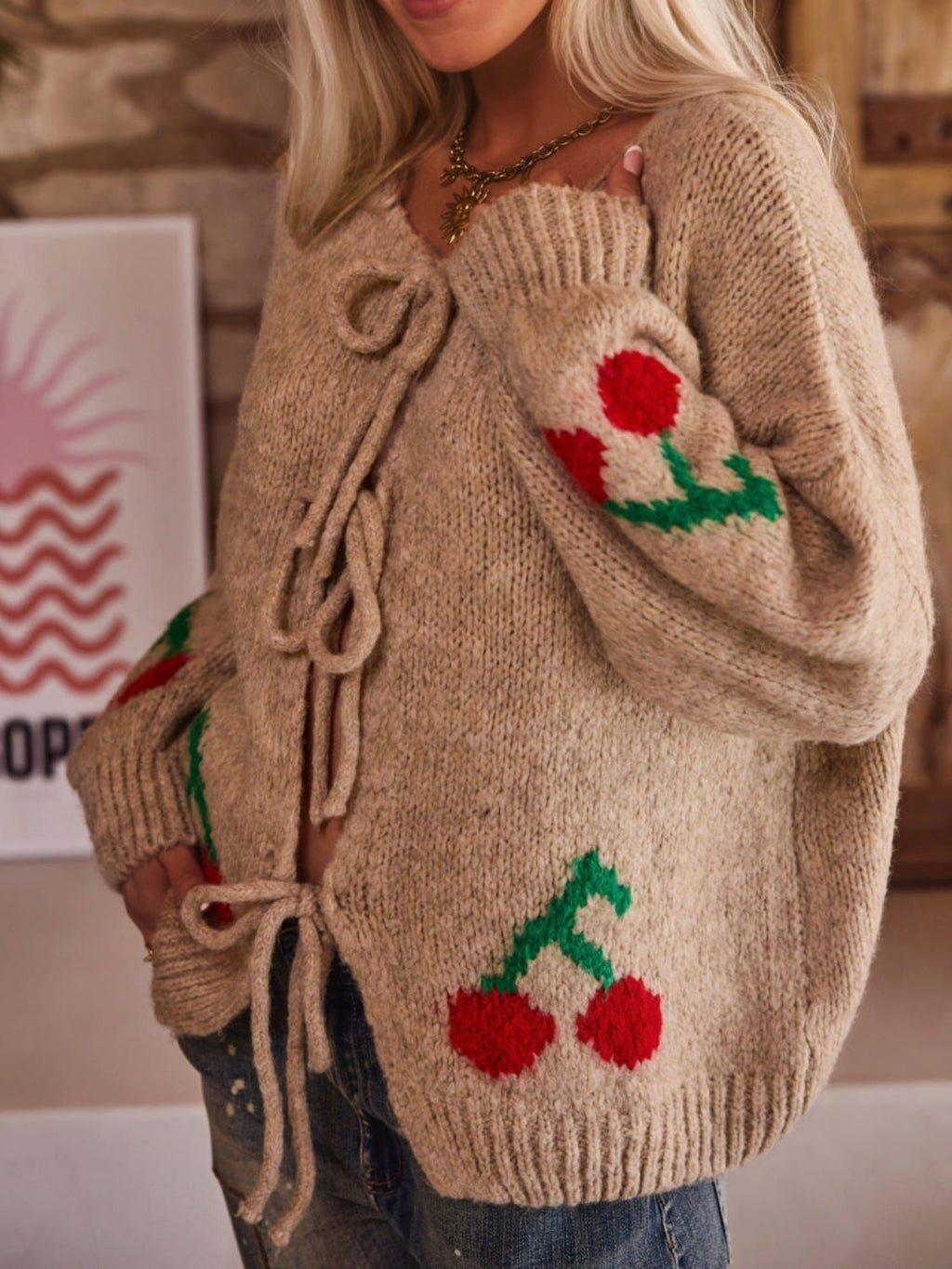 Valenzora | Cardigan mit Rundhalsausschnitt und langen Ärmeln, Bound Cherry