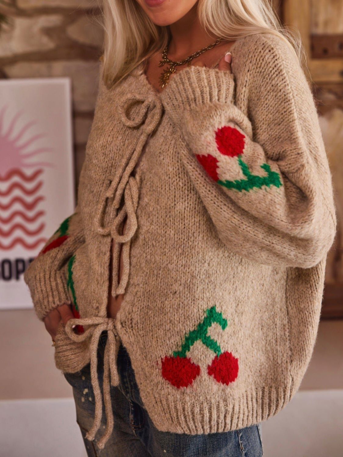 Valenzora | Cardigan mit Rundhalsausschnitt und langen Ärmeln, Bound Cherry