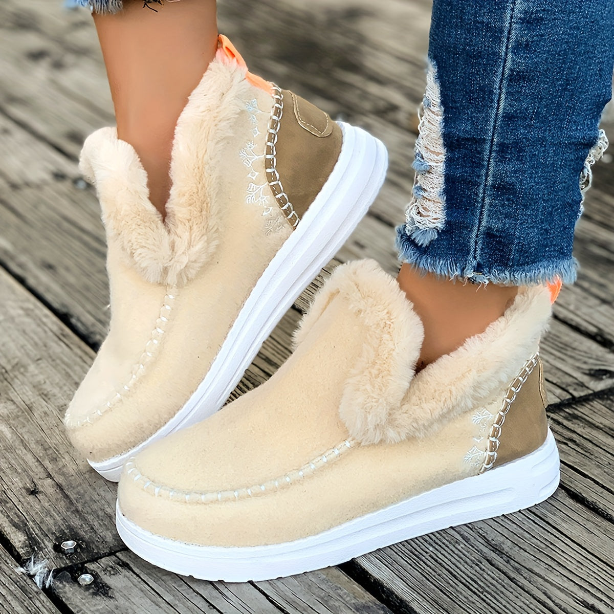 Valenzora | Cozy winter slippers for women: fleece lining, PU sole and soft fabric construction