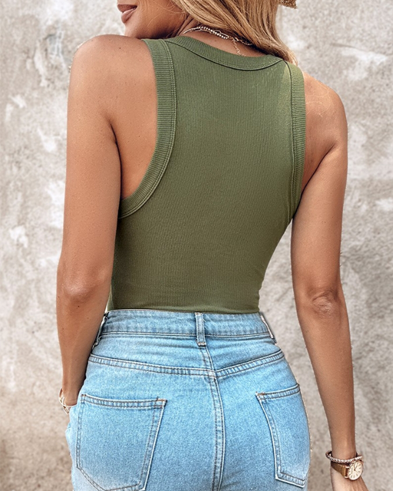 Valenzora | Tank top with built-in bra, ribbed crew neck