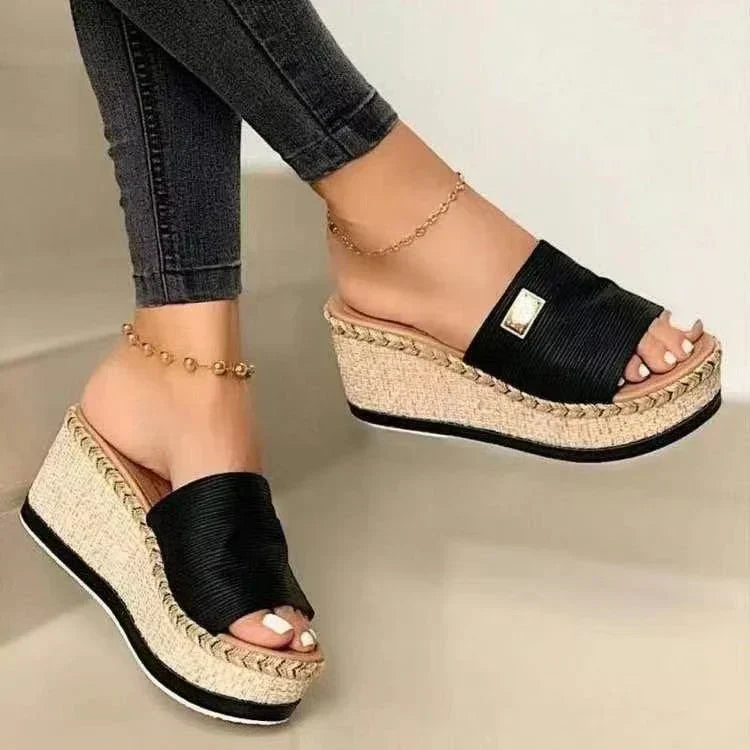 Valenzora | Classic everyday sandals for women