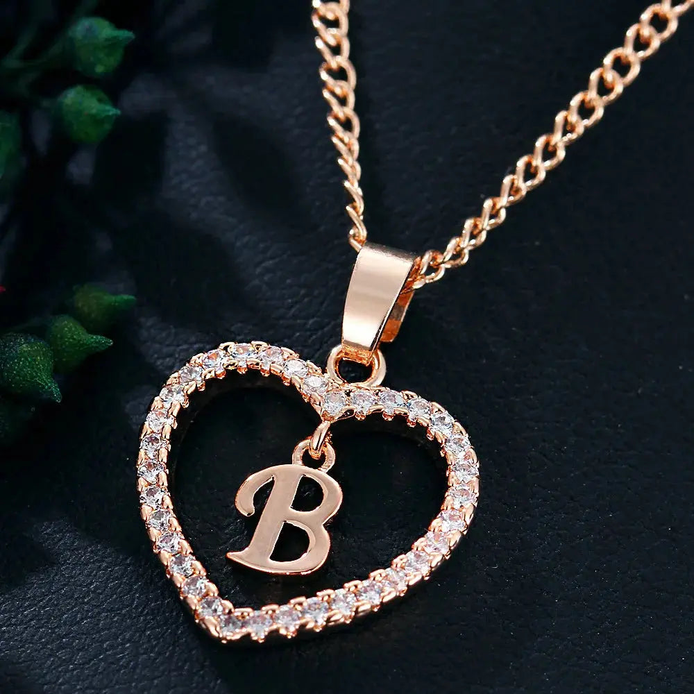 Valenzora | Buchstabe Zirkon Herz Halskette Anhänger Schmuck
