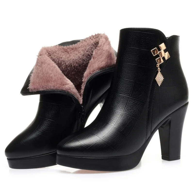 Valenzora | Elegant women's ankle boots with non-slip sole and comfort