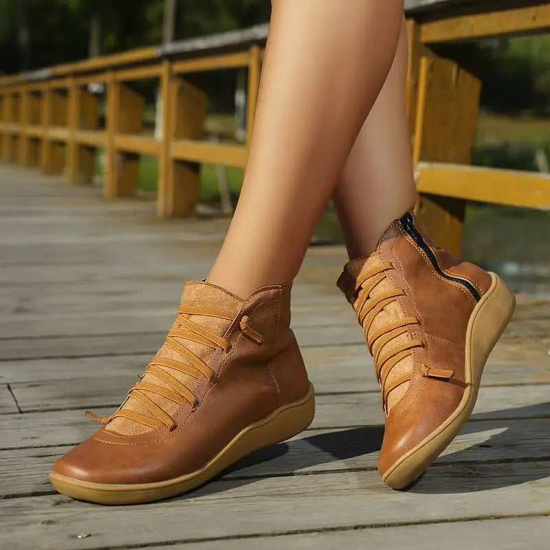 Valenzora | Women's ankle boots – comfortable lace-up closure