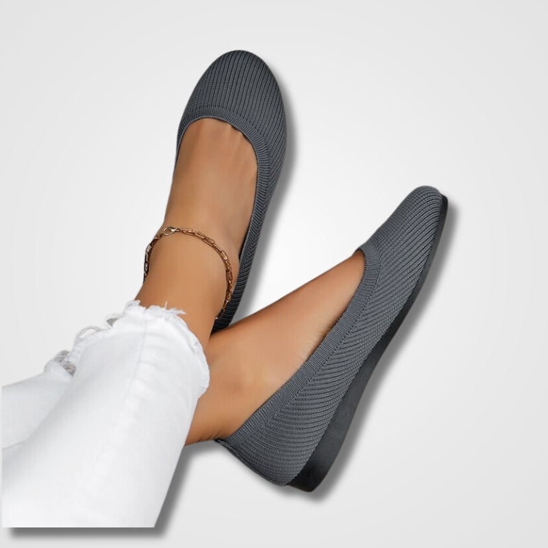 COMFORTABLE ADJUSTABLE SLIP-ON
