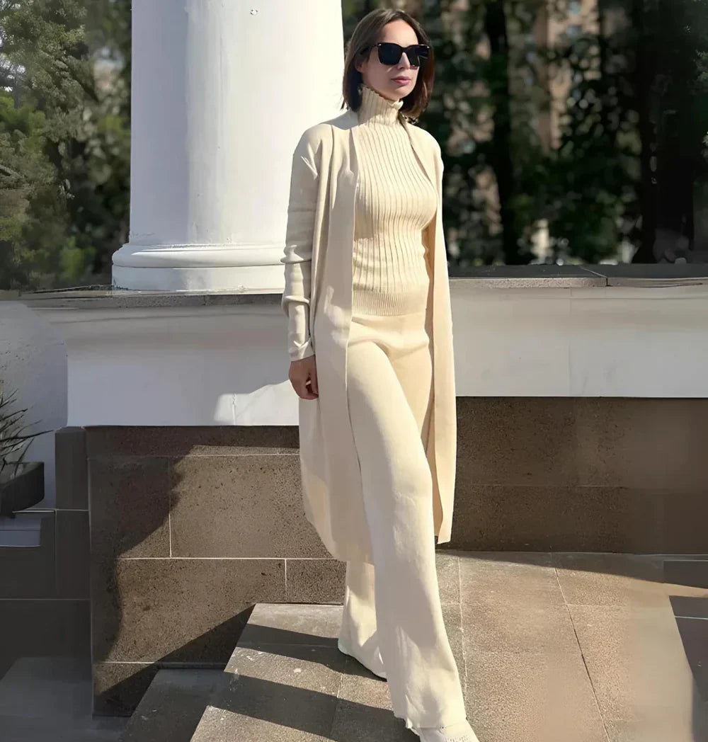 Valenzora | Stijlful En Zachte Driedelige Set