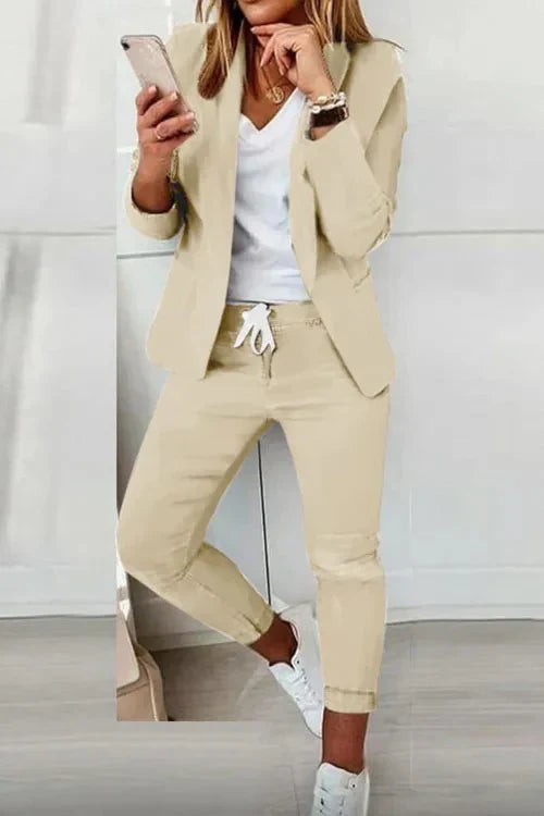 Valenzora | Long-sleeved blazer and trousers style