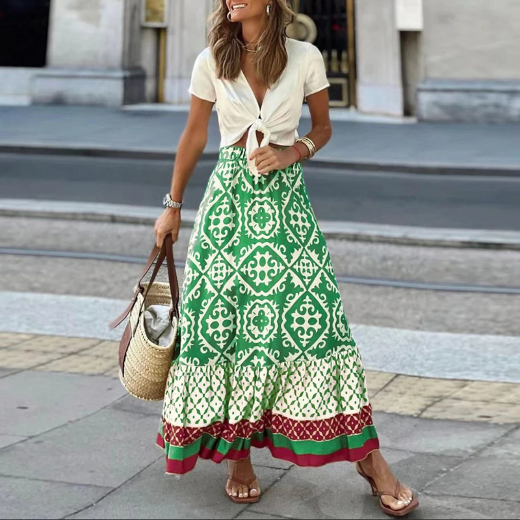 Valenzora | Trendy high-waisted skirt with geometric pattern