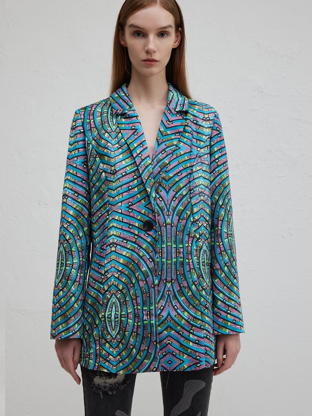 Valenzora | Stylish office suit in a blue abstract pattern