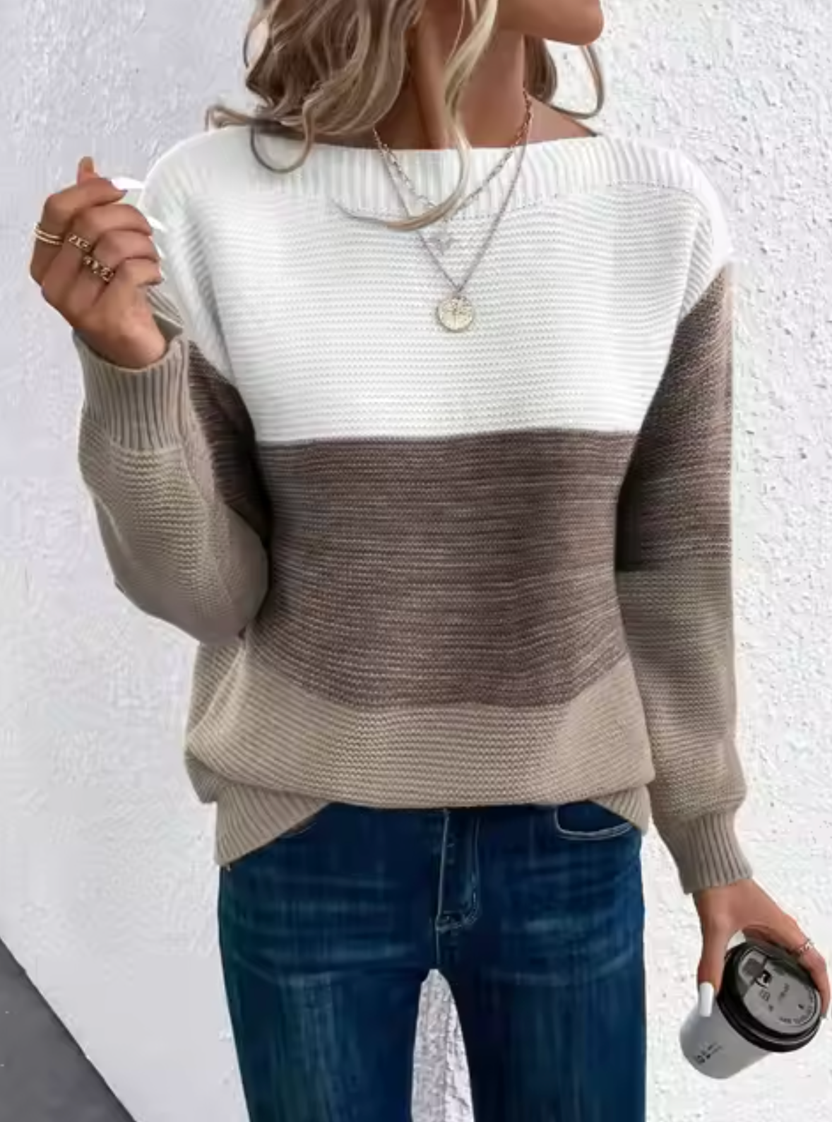 Valenzora | Lässiger Herbst-Strickpullover für Damen mit Dreifarben-Design