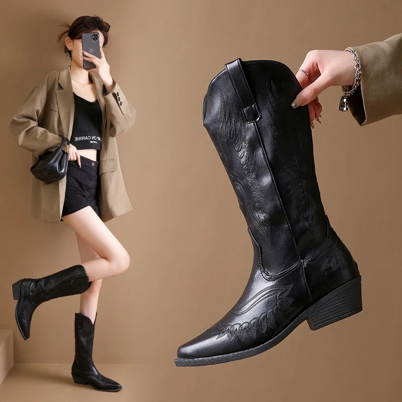 Valenzora | Western boots with detailed embroidery & low heel, women's cowboy boots
