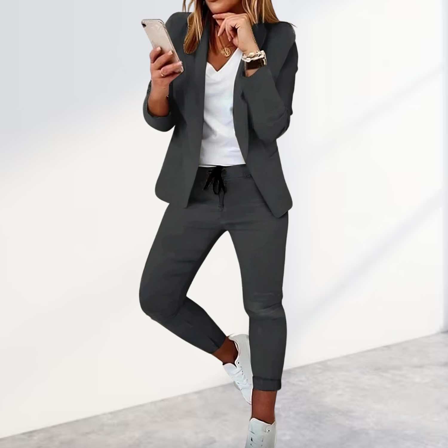 Valenzora | Stylish blazer & trouser set
