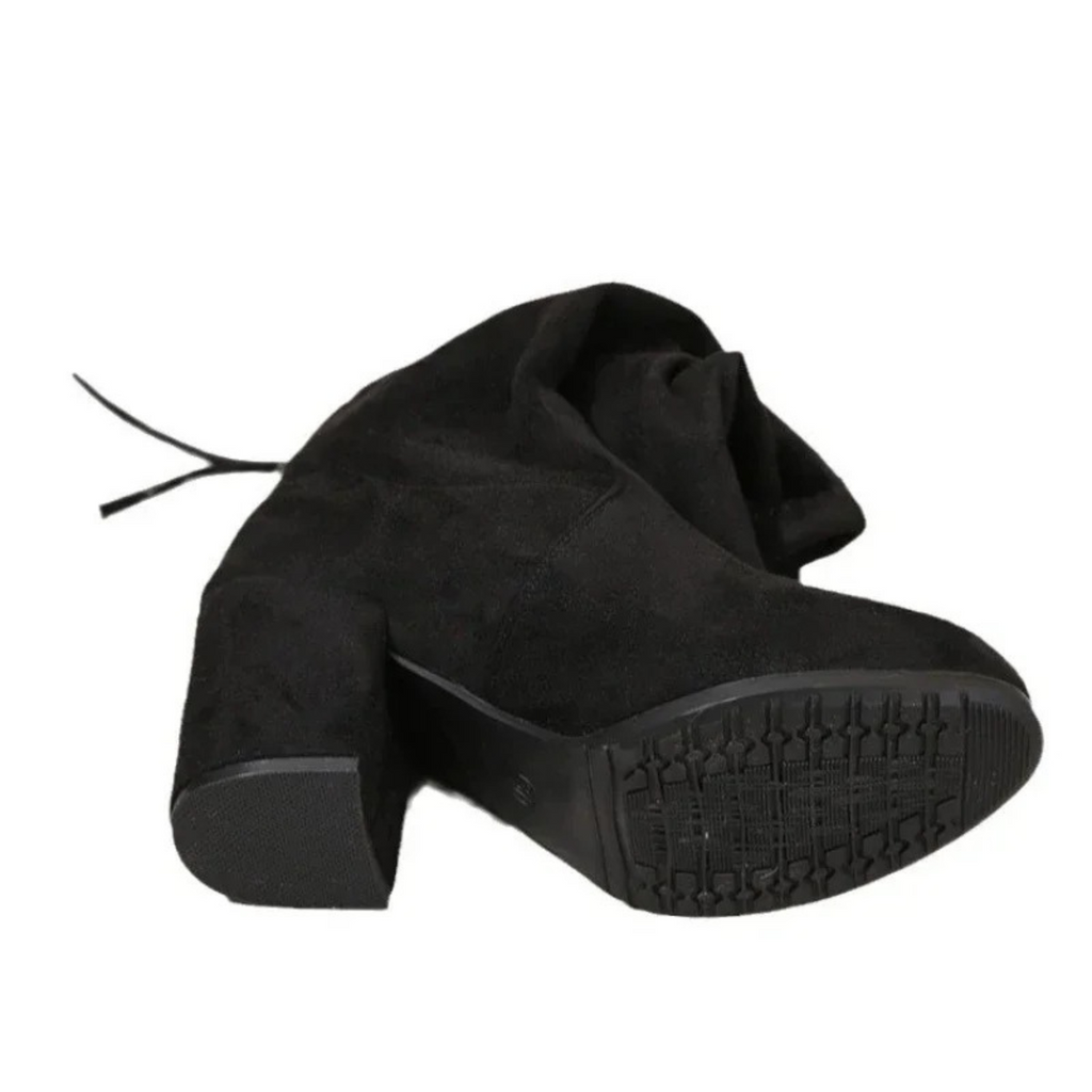 Valenzora | Overknee-Stiefel, flacher Absatz, Stretchmaterial, lässiges Design