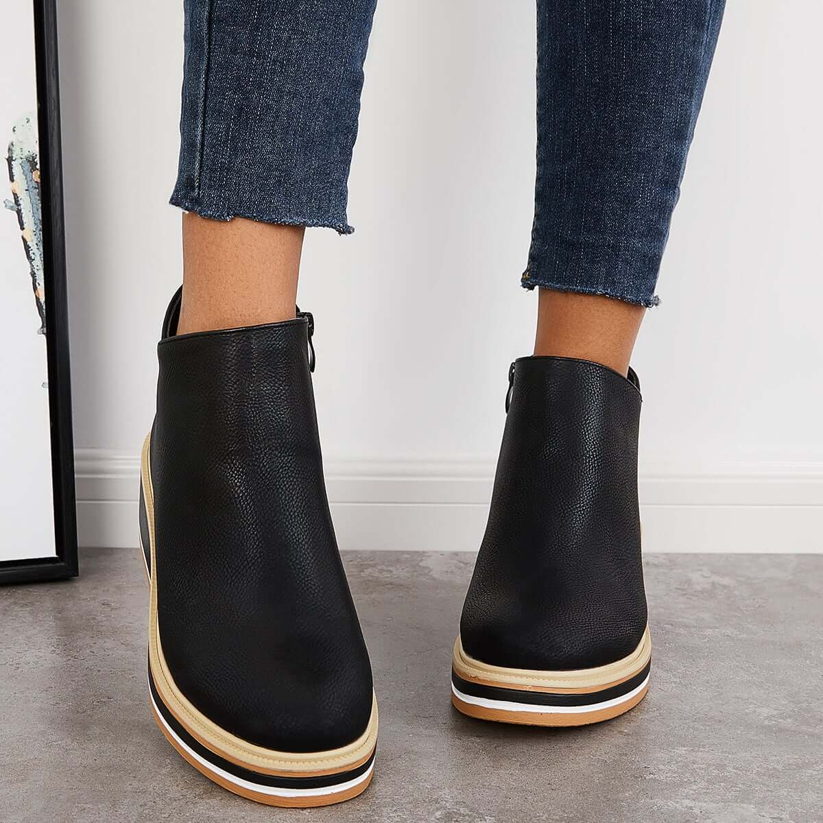 Valenzora - Stylish ankle boots with zipper and platform