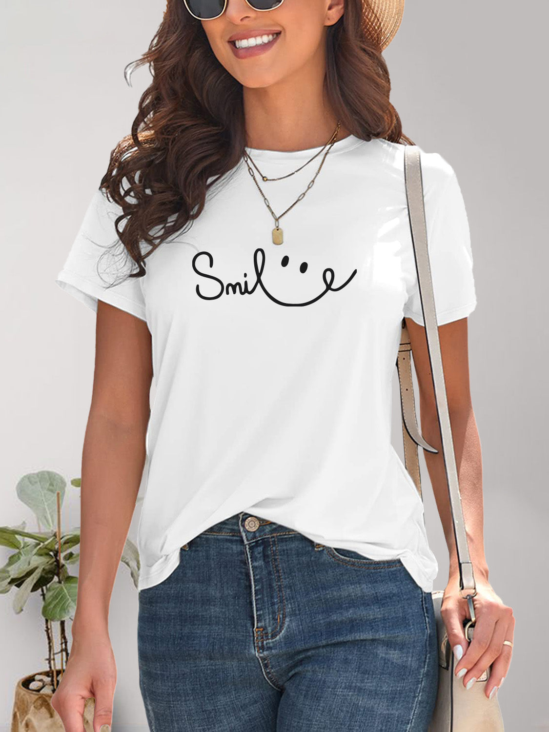 Valenzora | Smile Crew Neck Kurzarm-T-Shirt