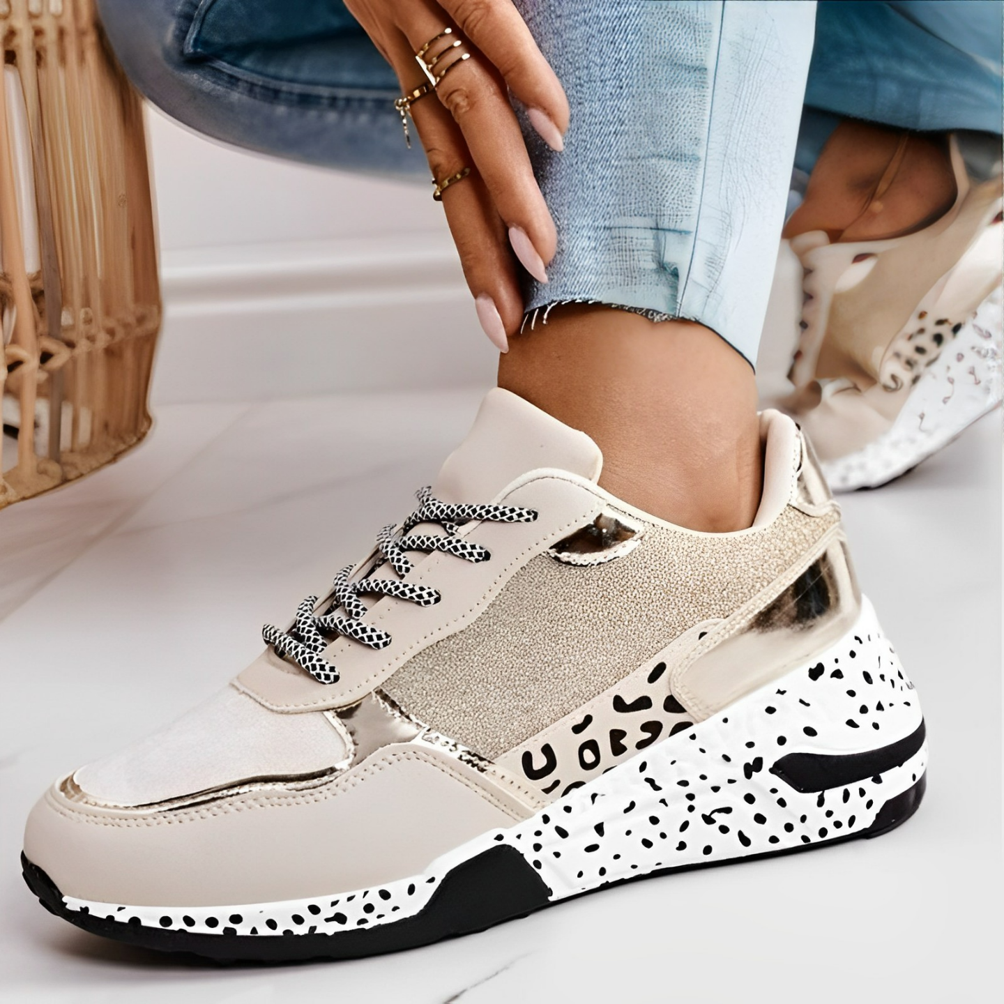 Valenzora | Orthopedic sneakers - stylish trainers with a focus on softness