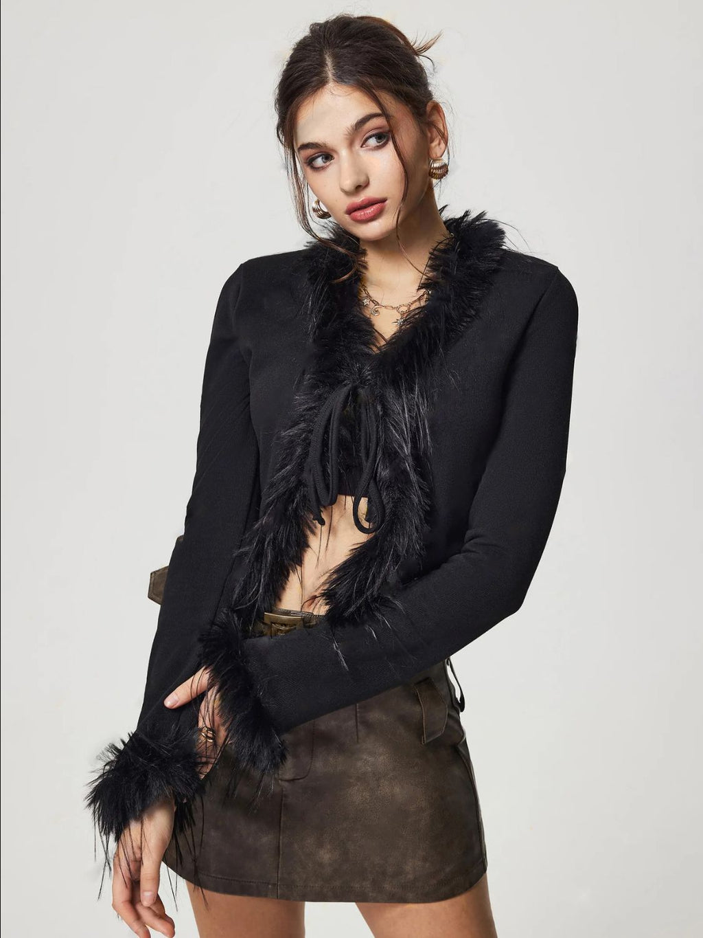 Valenzora | Langärmliger Cardigan mit pelzigem Besatz