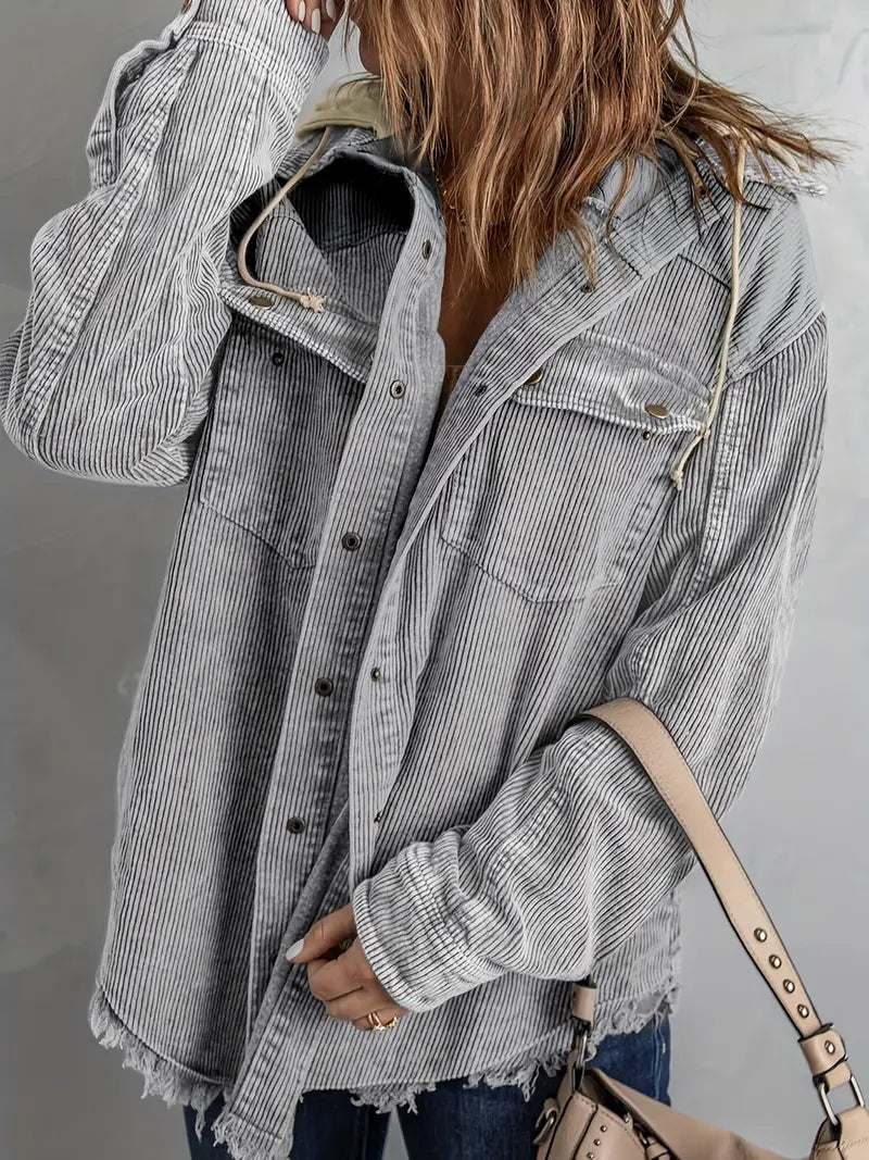 Effortless and trendy jacket