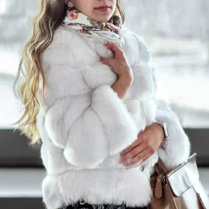 Valenzora | Elegant fur jacket