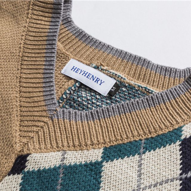 Blockgestrickte Weste mit Rautenmuster
