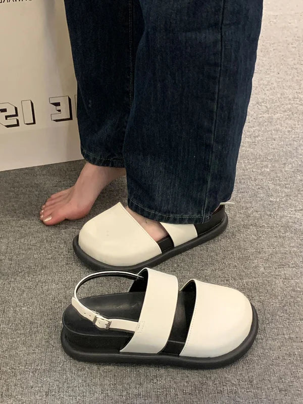 Sandalen mit geteilter Zehe