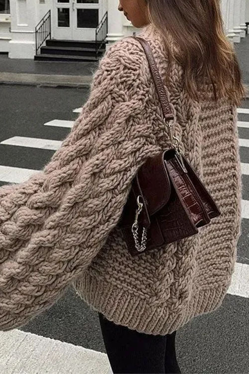 Valenzora | Rosiedress Grobstrickpullover mit Rundhalsausschnitt und Zopfmuster