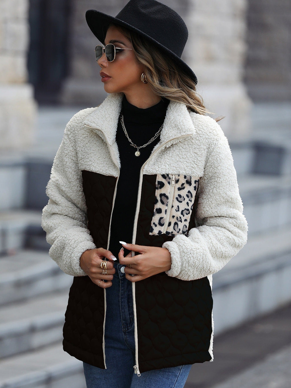 Valenzora | Fashionable Sherpa Coat with Printed Pocket