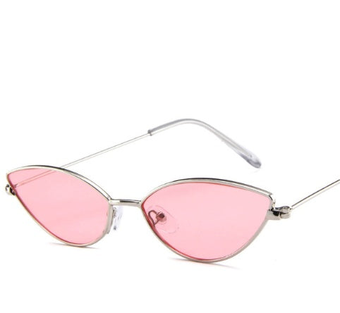 Valenzora | Retro Cat Eye Sunglasses Made of Premium Vegan Leather