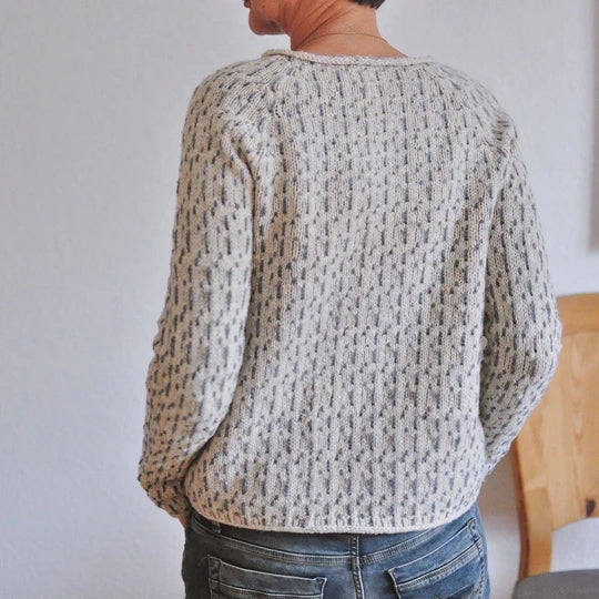Valenzora - Stylish grey pullover with a round neck