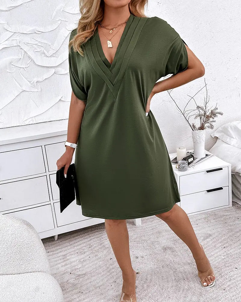 Valenzora - Casually chic V-neck mini dress in olive green | Versatile V-neck mini dress for every occasion