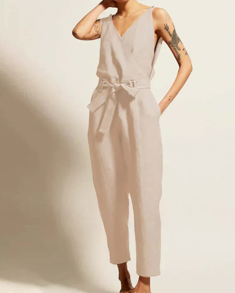 Valenzora | Neck Sleeveless Jumpsuit