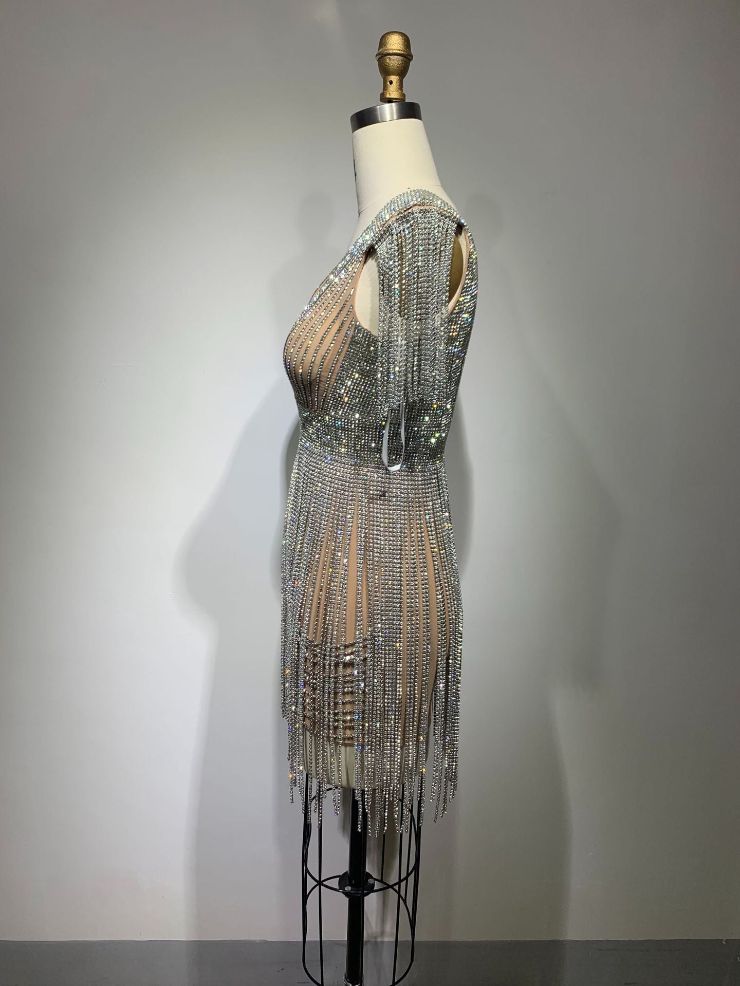 Valenzora | Mantel mit schmalem Ausschnitt und hochwertigem Kleid