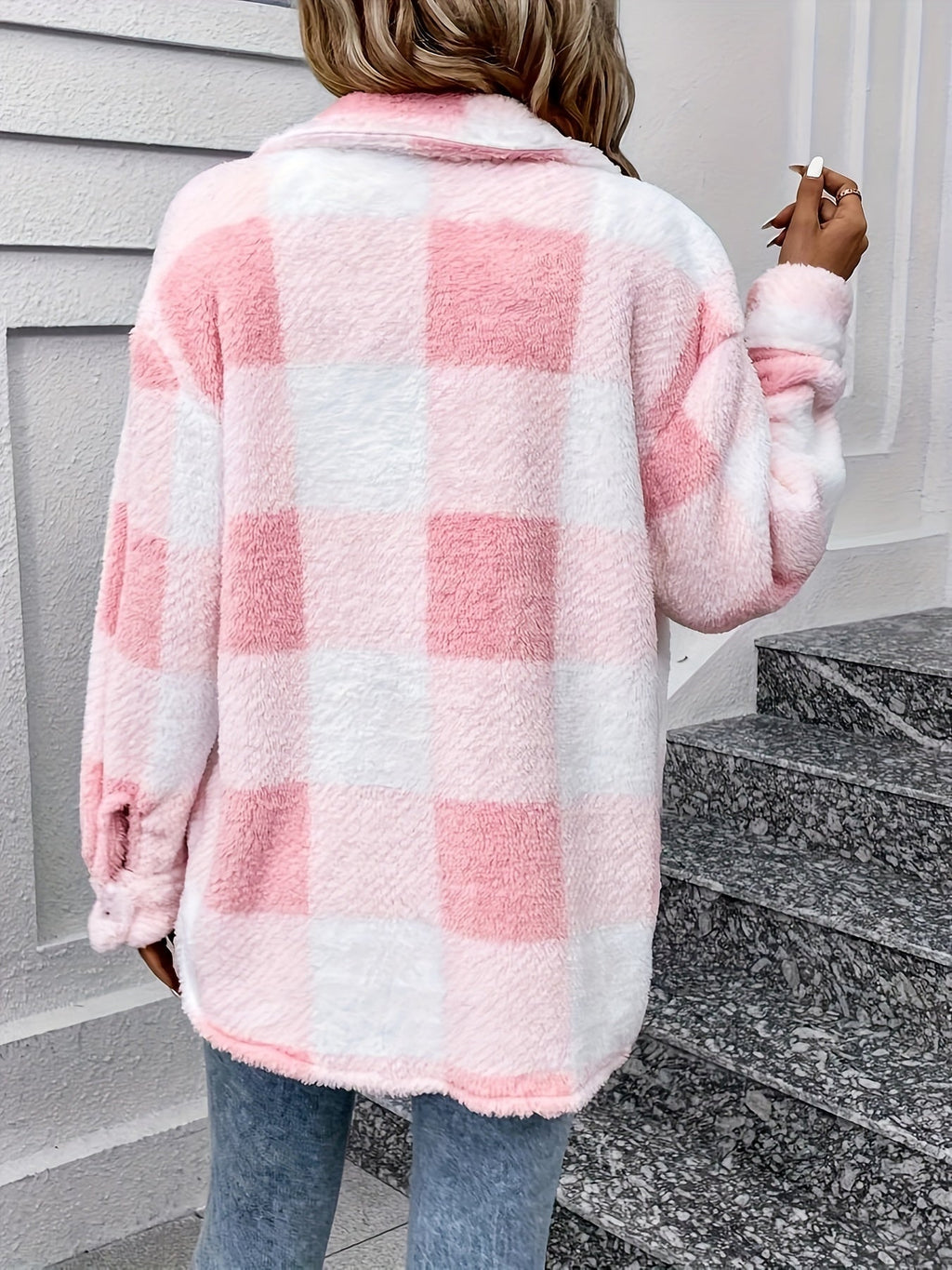 Valenzora | Warm women's jacket with check pattern