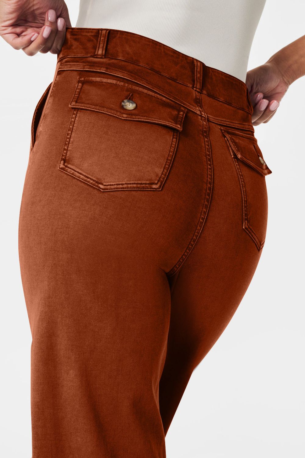 Valenzora | High-waisted jeans with pockets: Classic, stylish and versatile