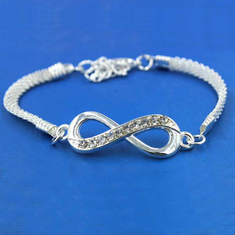 Valenzora | Elegant infinite bracelet