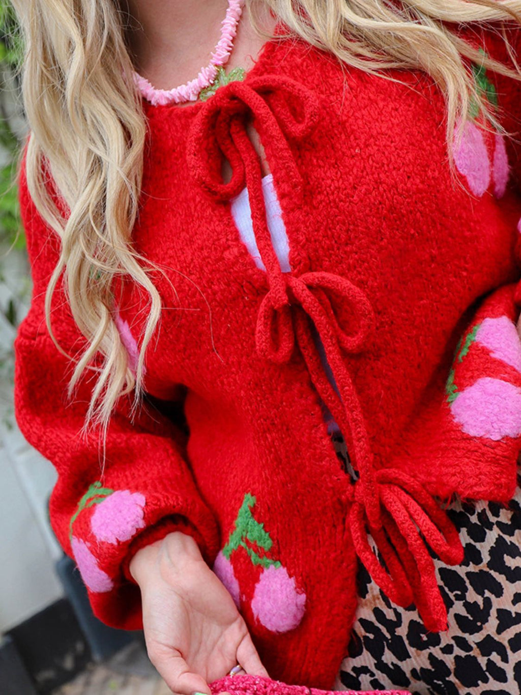 Valenzora | Cardigan mit Rundhalsausschnitt und langen Ärmeln, Bound Cherry