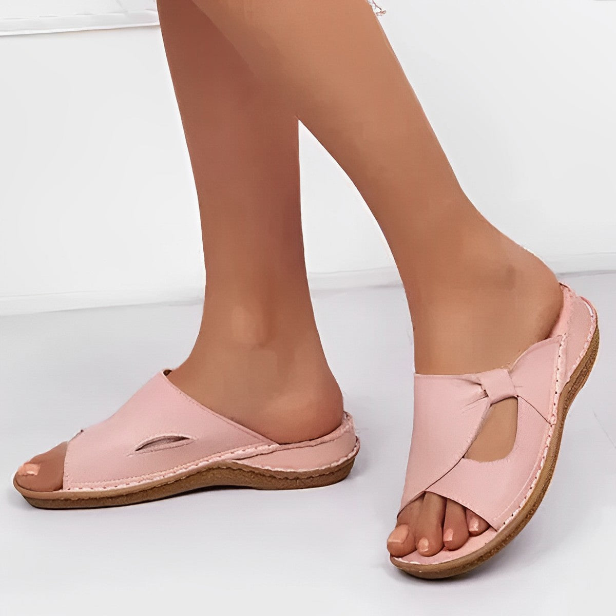 Valenzora | Comfortable orthopedic sandals with footbed
