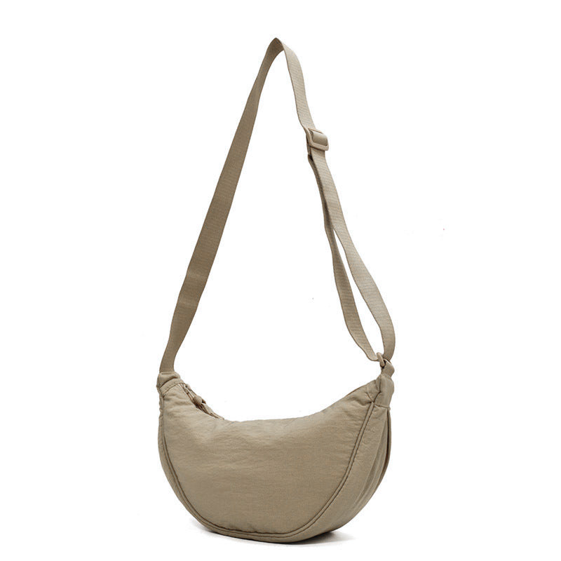 Valenzora | Crescent-shaped bag