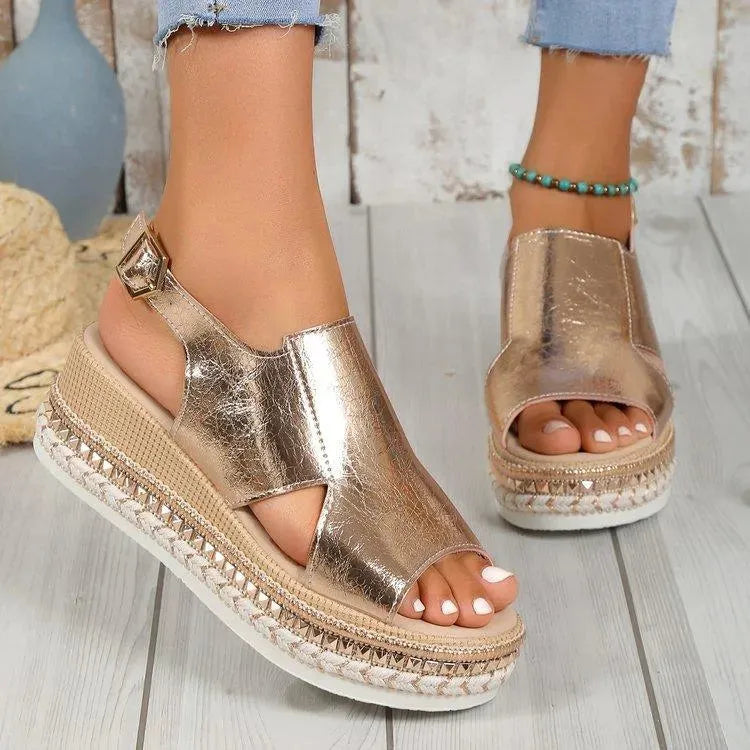 Valenzora | shiny sandals