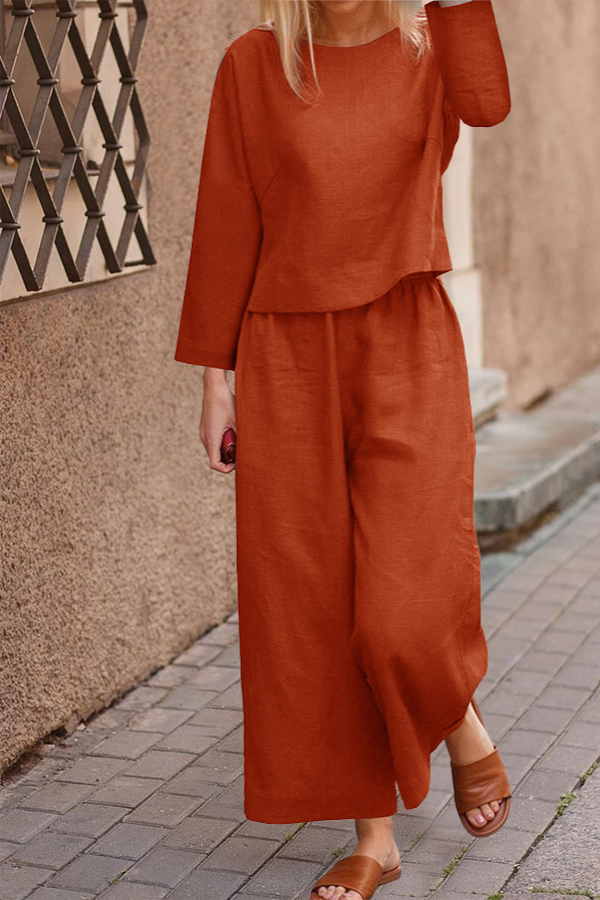 Valenzora | Airy linen set with multi-layered top and wide trouser legs