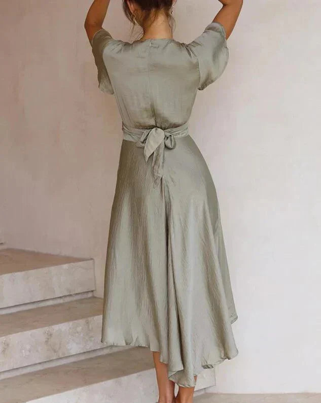 Valenzora | Elegant satin dress with tie belt