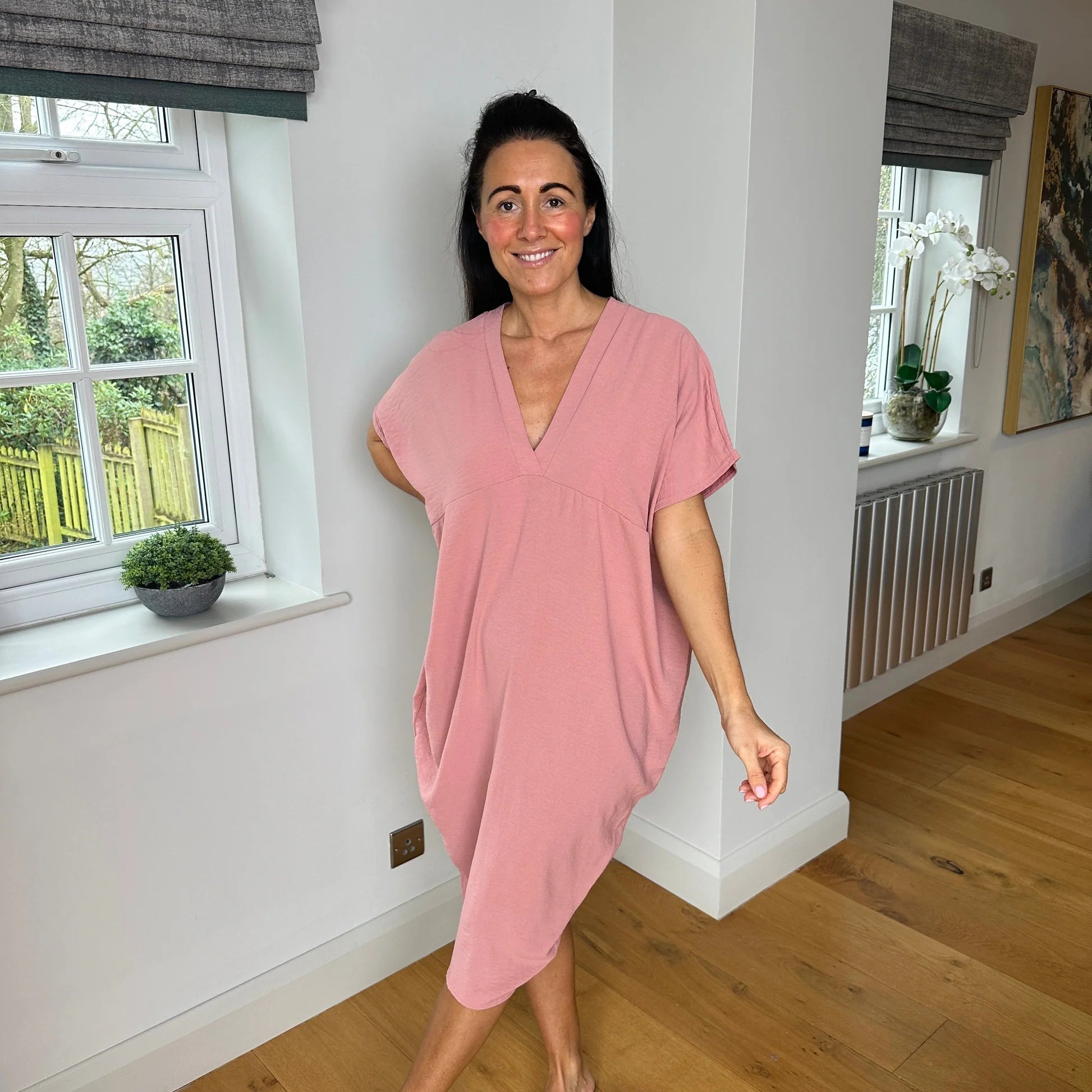 Kleid mit V-Ausschnitt | Unser Bestseller 2026