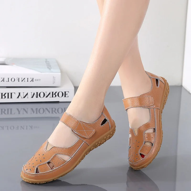 Valenzora | Modern and comfortable closed-toe sandals