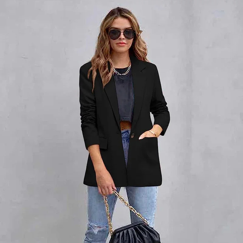 Valenzora | Long women's blazer with flap pockets and tailored cut