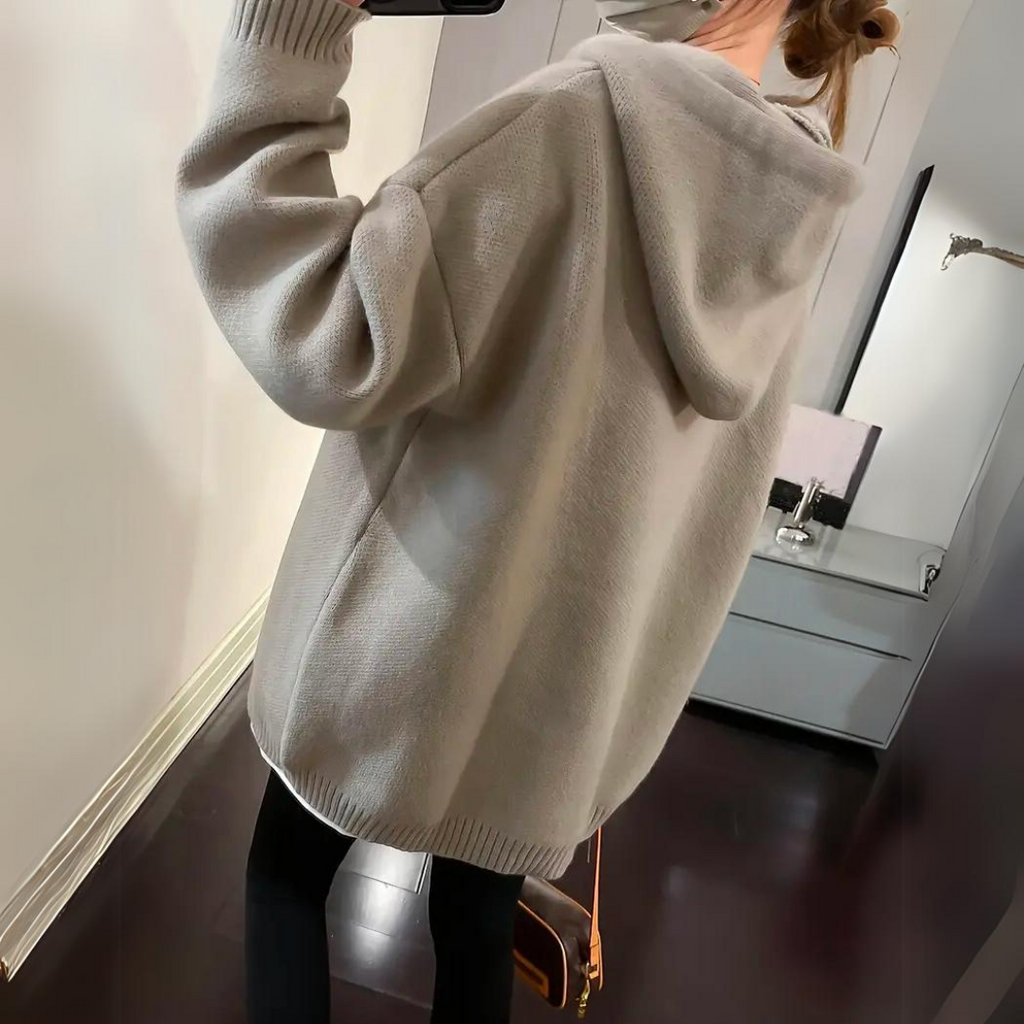 Erica - Warm and cozy hoodie
