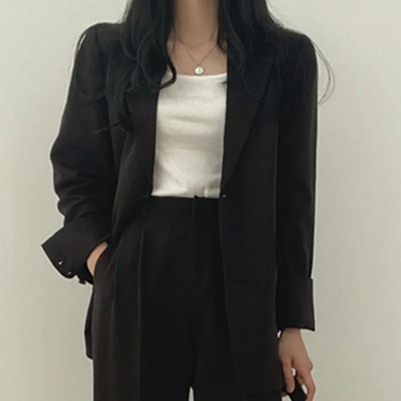 Valenzora | Long women's blazer with wide lapels and relaxed fit