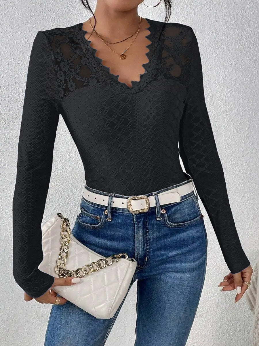 Valenzora | Long-sleeved top, V-neck, Spetspanel