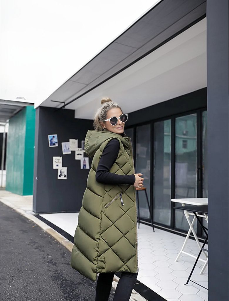 Valenzora | Elegant long quilted vest for women