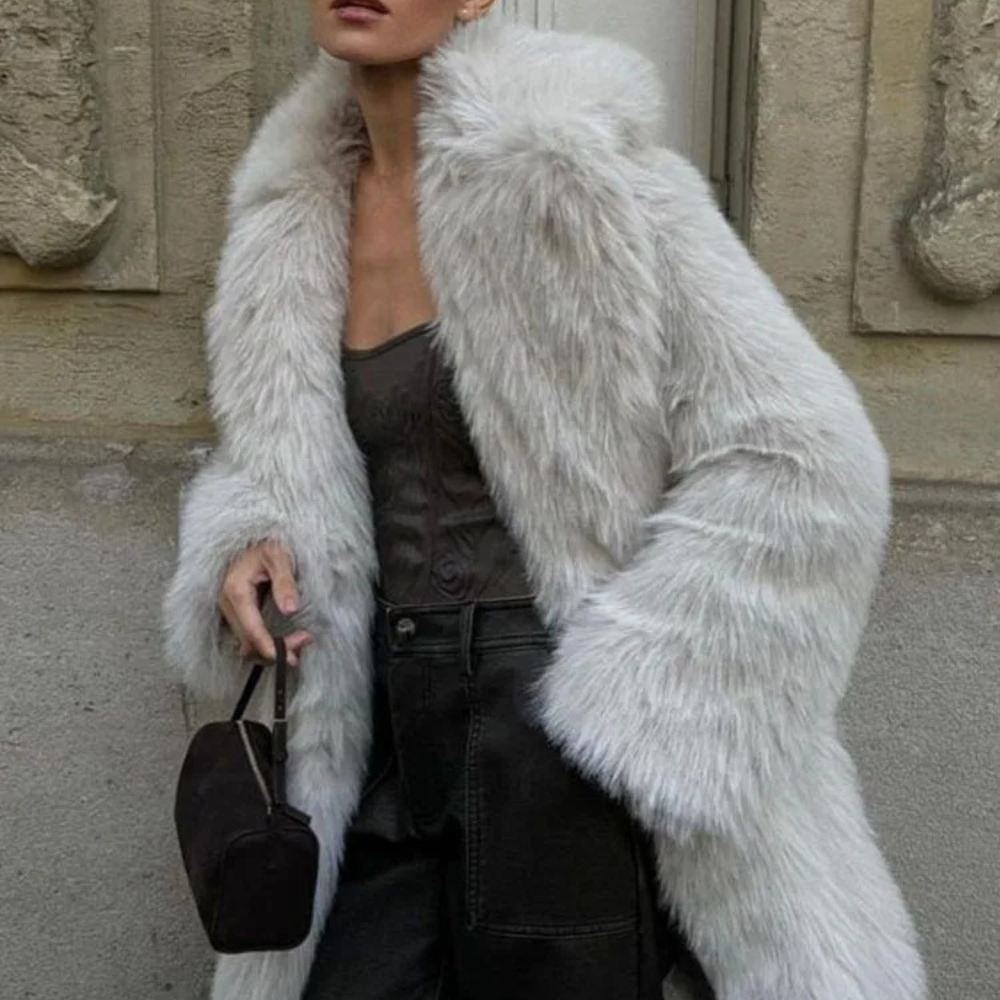 Valenzora | Elegant and relaxed fur coat
